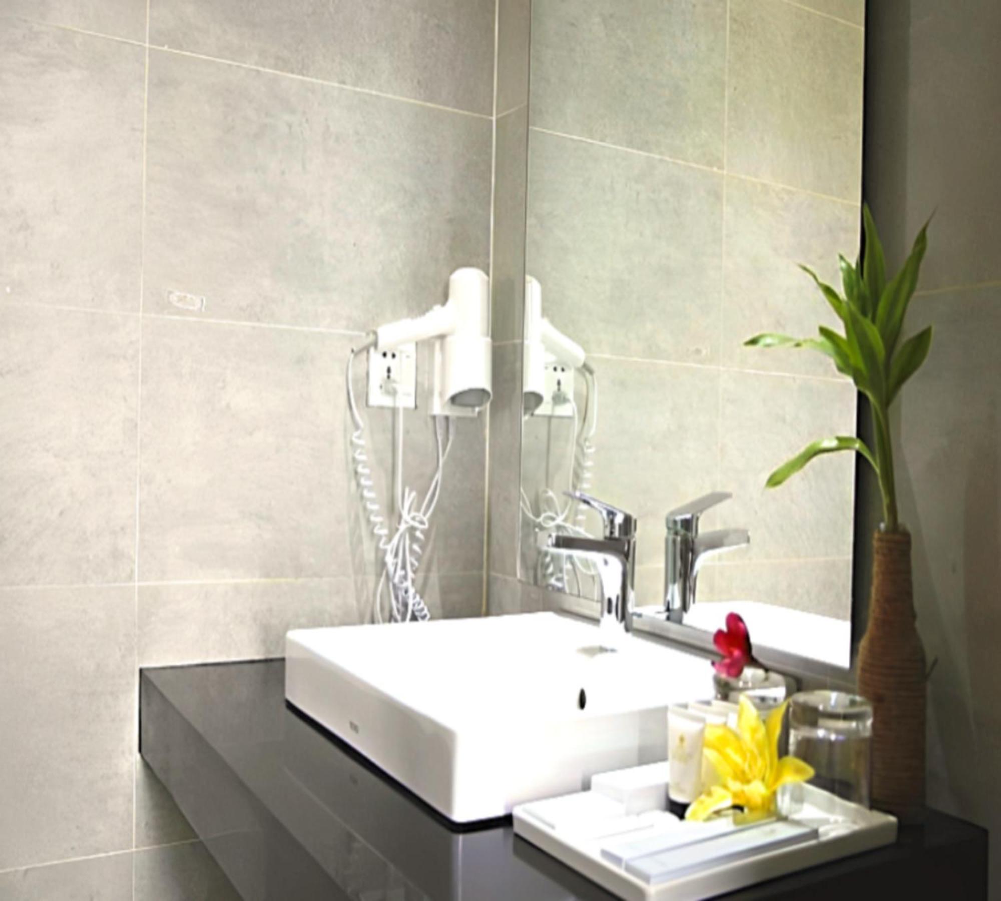 Lcs Hotel & Apartment Phnom Penh Ngoại thất bức ảnh