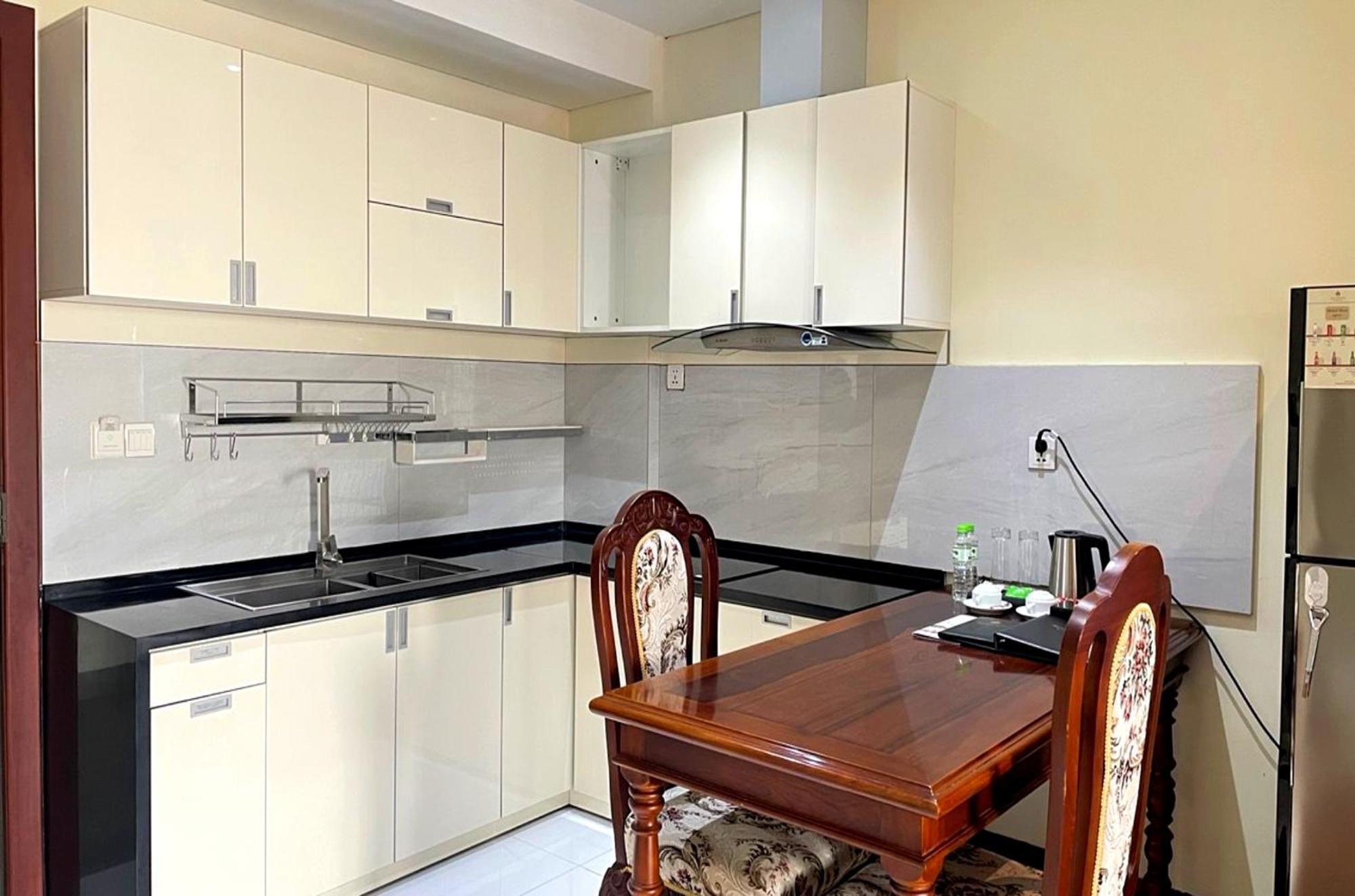 Lcs Hotel & Apartment Phnom Penh Ngoại thất bức ảnh