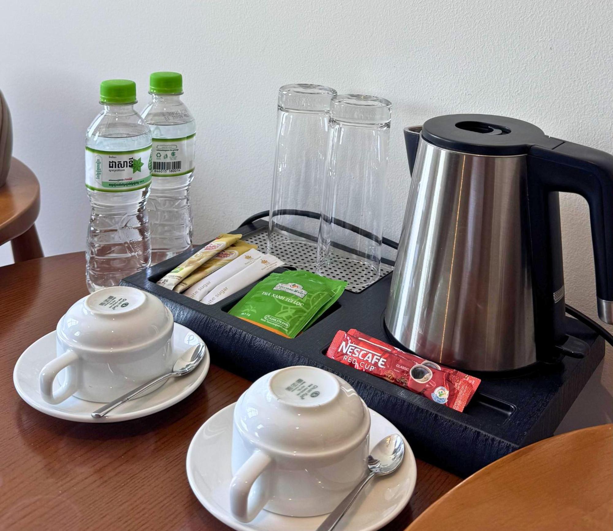 Lcs Hotel & Apartment Phnom Penh Ngoại thất bức ảnh
