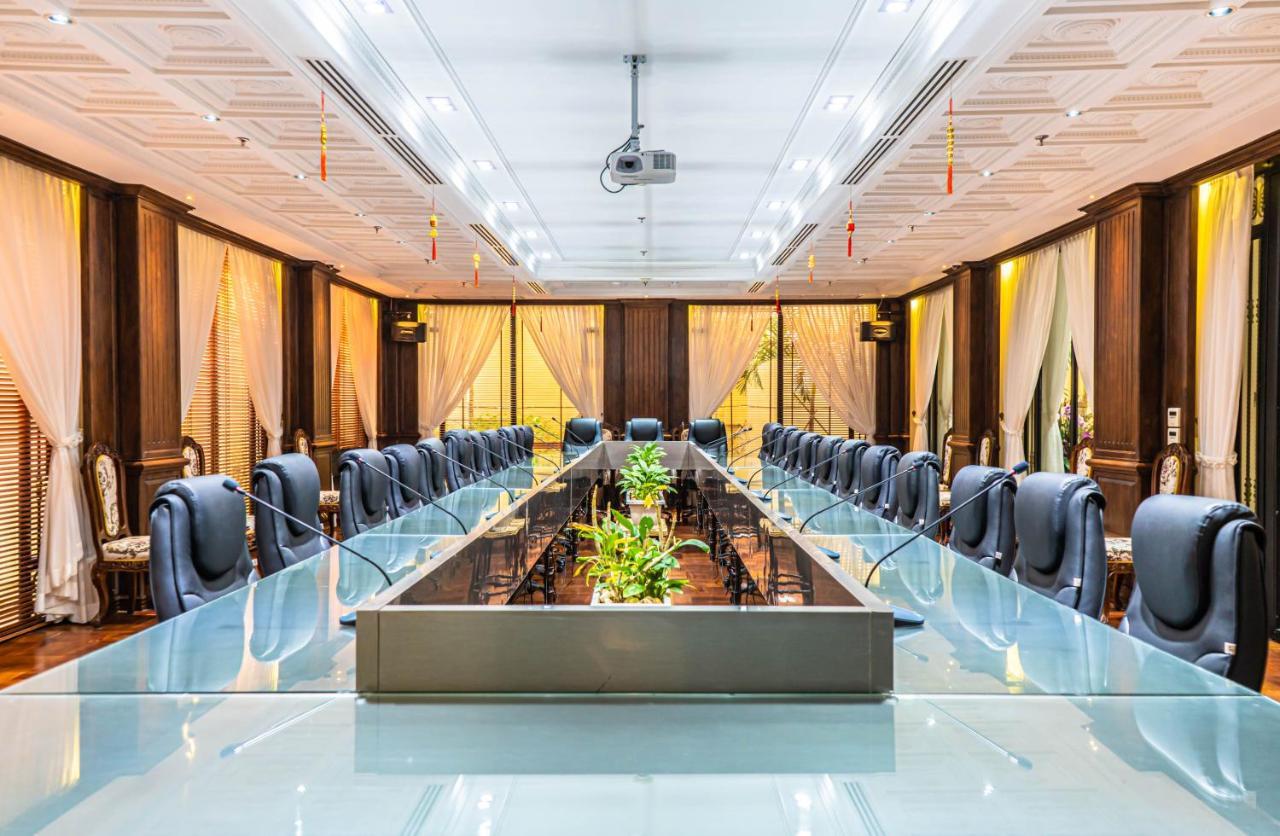 Lcs Hotel & Apartment Phnom Penh Ngoại thất bức ảnh